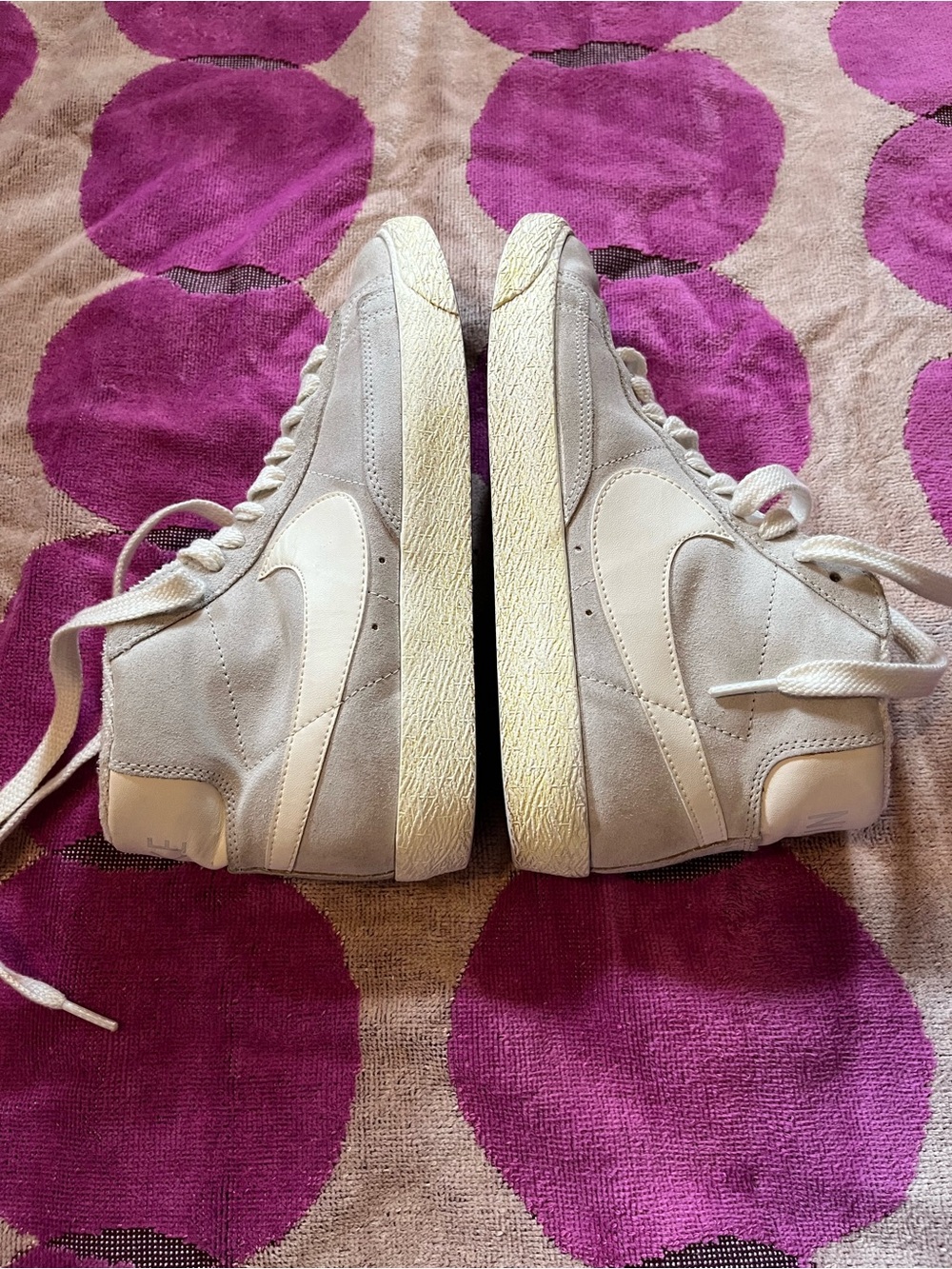 Nike Blazer Mid '77 Vintage High Top Sneakers in Light Bone Alabaster - Picture 3 of 15